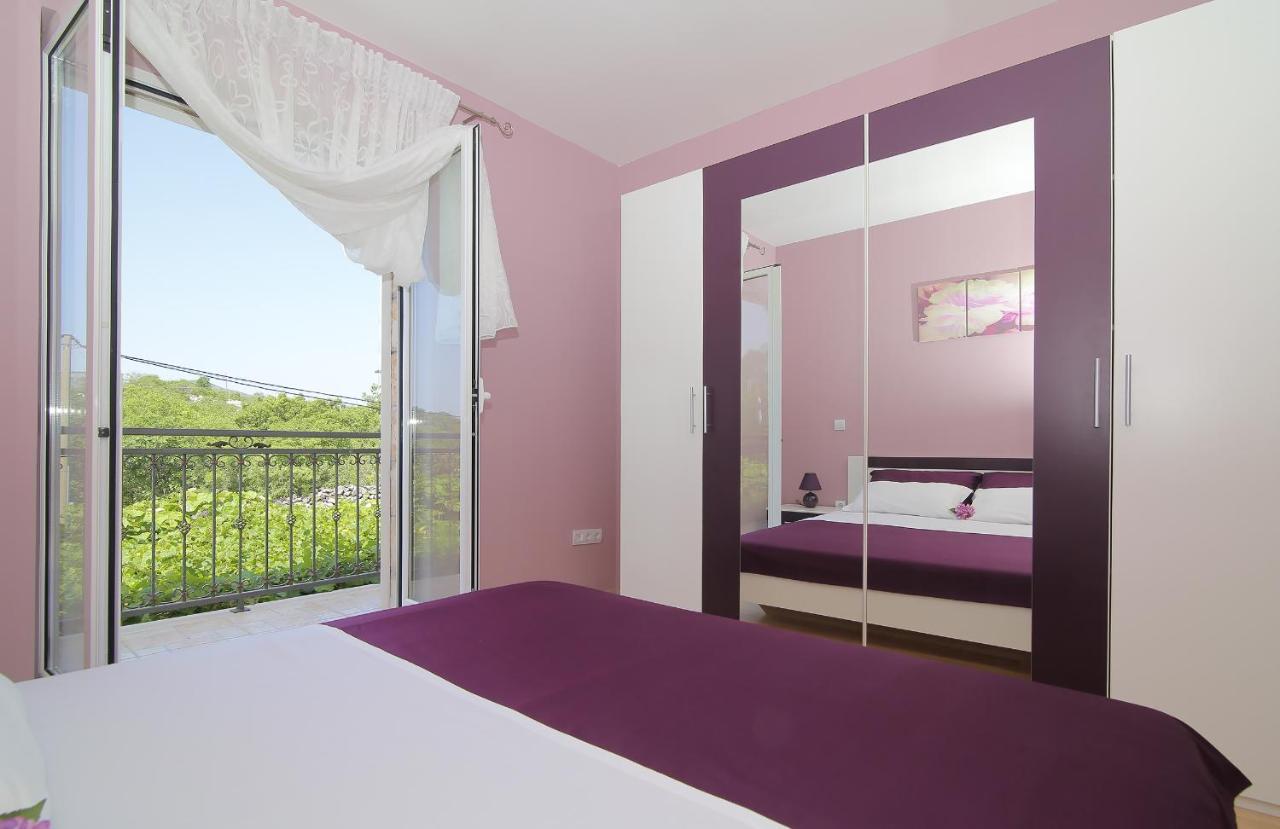 Apartment Moretic Gromaca 外观 照片