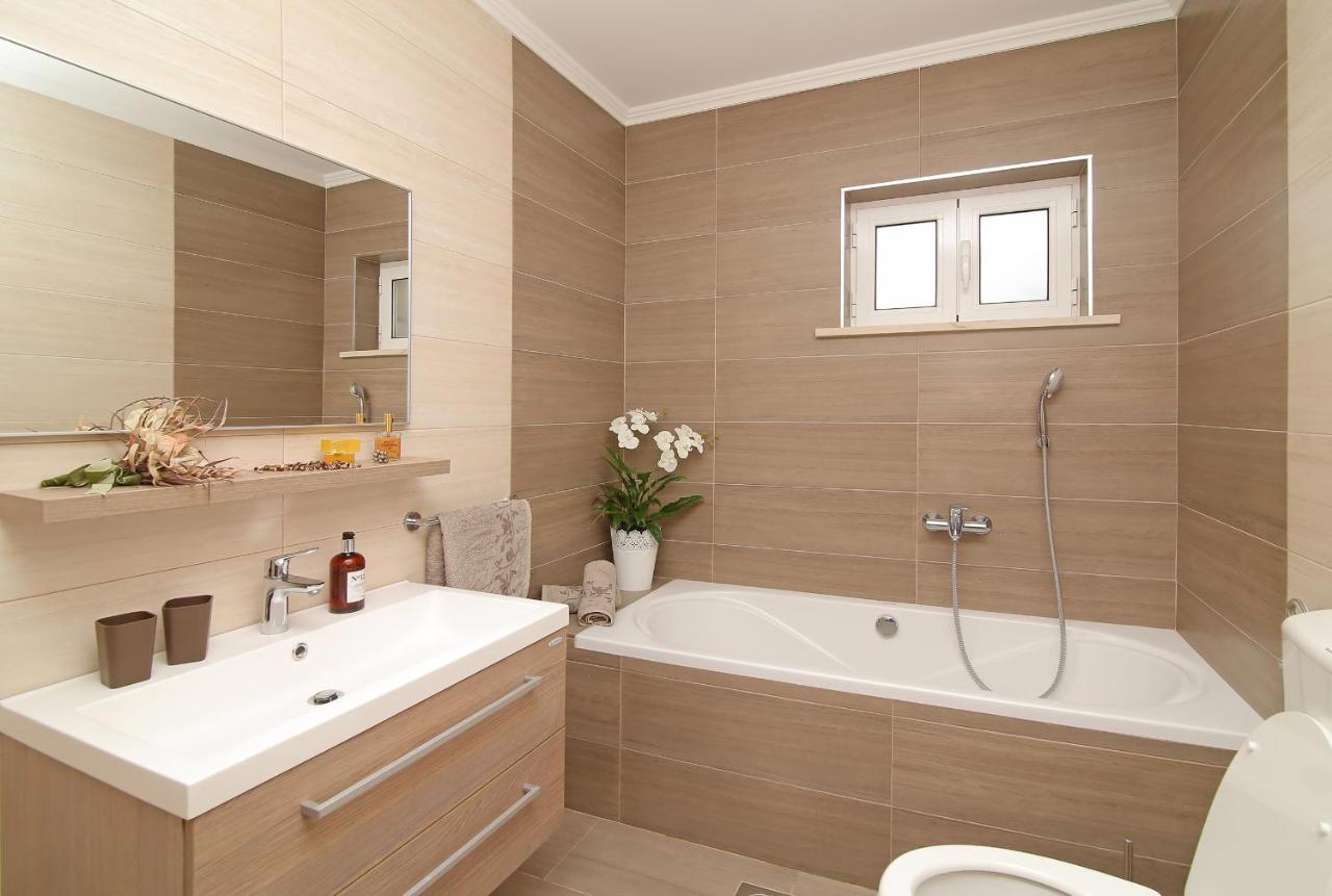 Apartment Moretic Gromaca 外观 照片